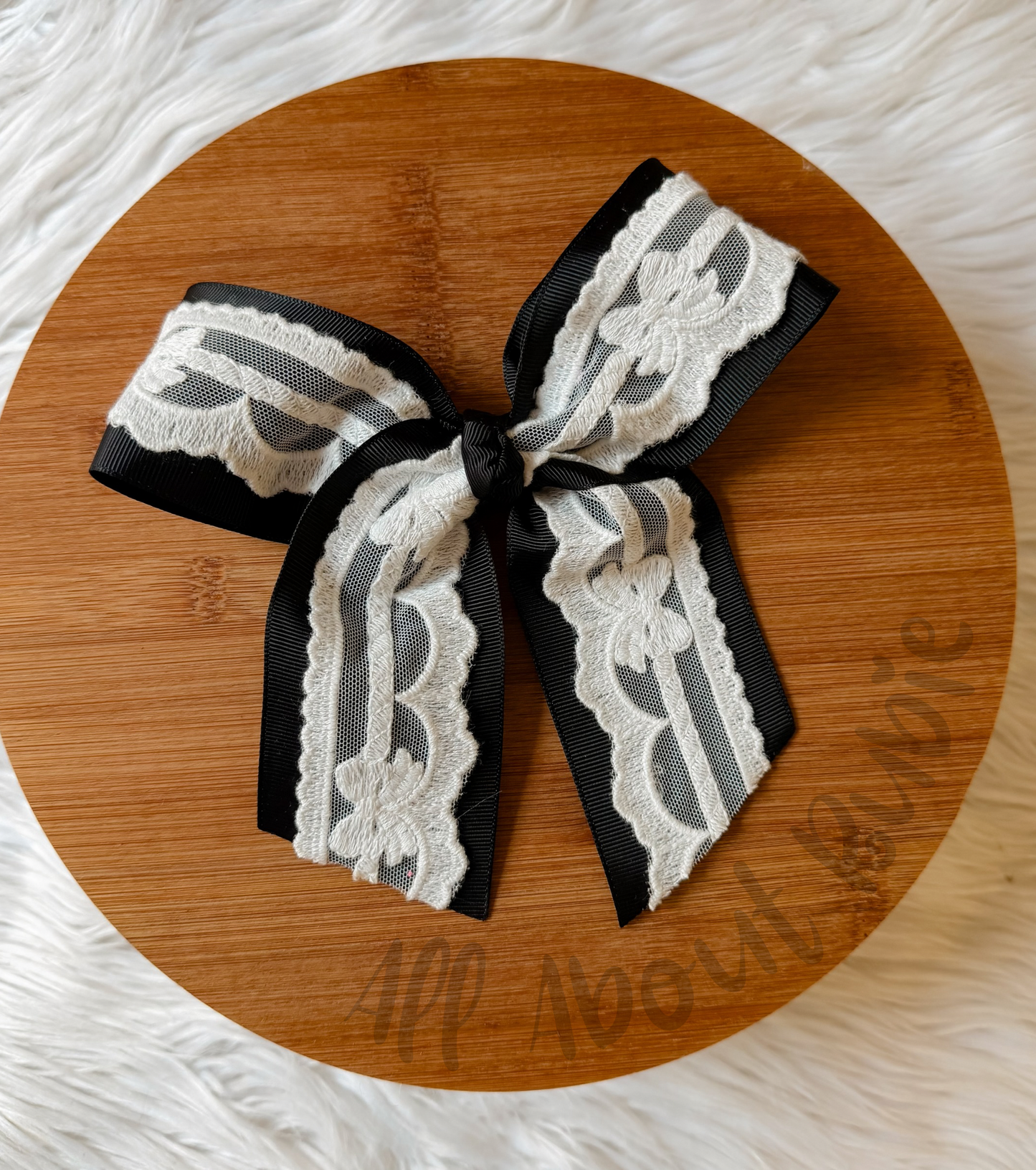 Black Scarlet w Bow Lace