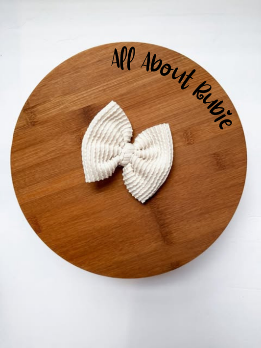 Ivory Waved Rib SB CLIP